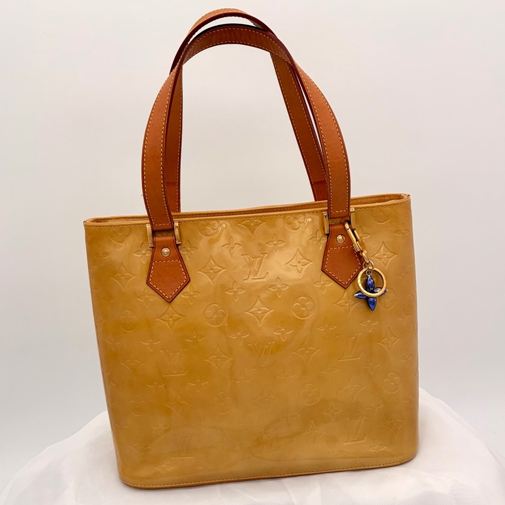 Louis Vuitton Vernis Houston w/authentic Louis Vuitton bag charm - Picture 3 of 17